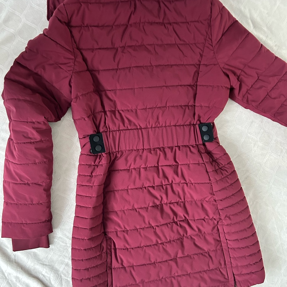 Lole Deep Red Puffer Jacket - Picture 3 of 9